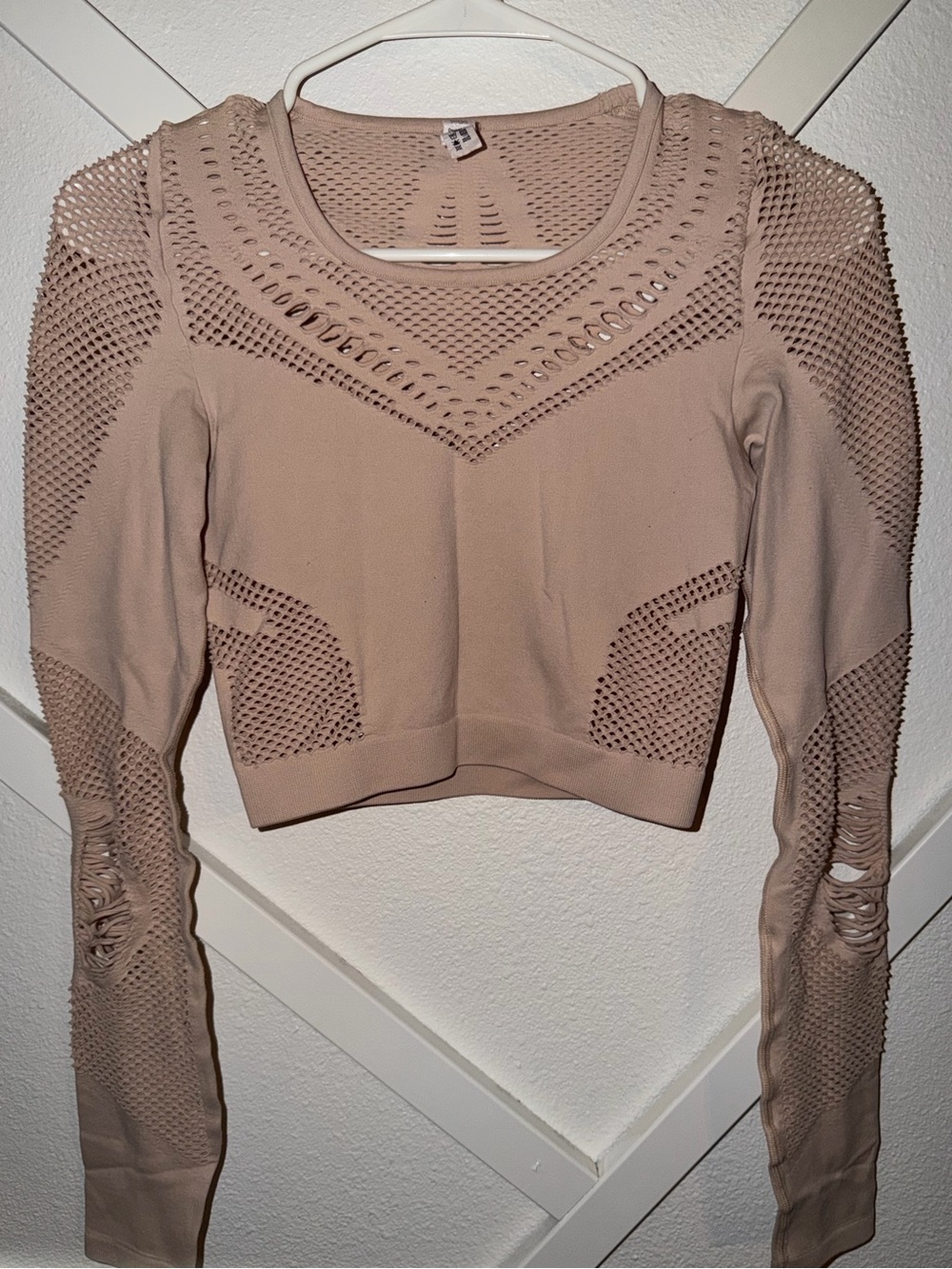 ALO Yoga Beige Knit Long-Sleeve Crop Top